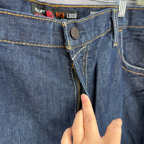 Ariat FR M3 Cat2 Loose Fit Straight Leg Jeans Size 42x32 NWT - Picture 2 of 10